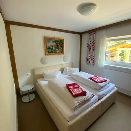 Appartement Latschen - Ferienhaus Bad Kleinkirchheim Exterior photo